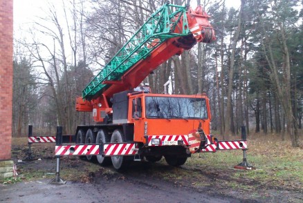 Liebherr UTM 540